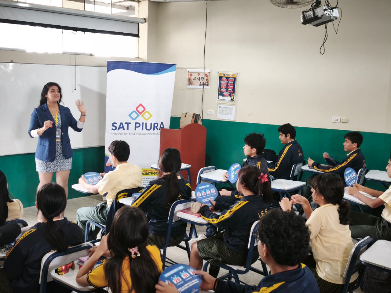 COLEGIO EXITUS SUMA A SUS ESTUDIANTES A LA CULTURA TRIBUTARIA